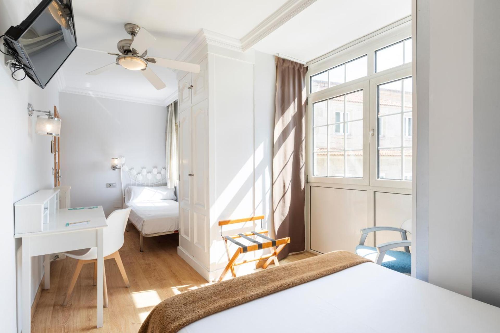 Hotel Alda Puerta Del Sol วิโก ภายนอก รูปภาพ